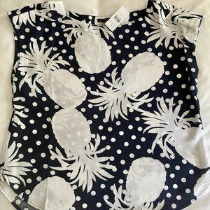 NWT LOFT Navy & White Linen Pineapple Top SZ S